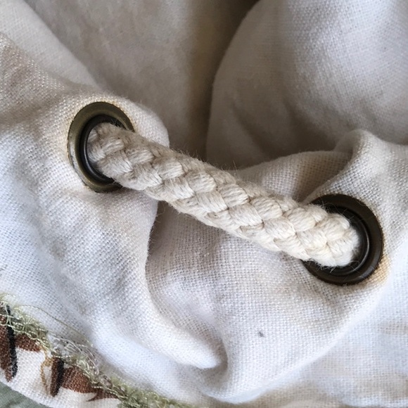 Beachy Hawaiian Print Cotton Backpack - Picture 11 of 11